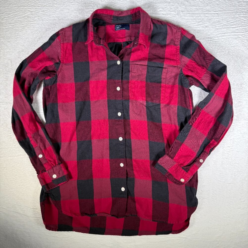 Gap Relax BoyFriend Shirt Red Black Plaid Long Sleeve Button Down Shirt Size M